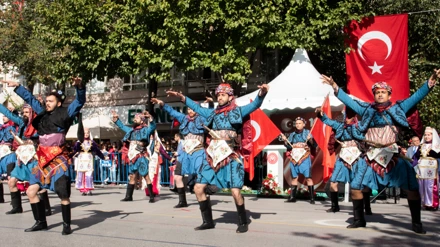 Gazi Mustafa Kemal Atatürk’ün armağanı olan Cumhuriyet, 100. yılında coşkuyla kutlandı